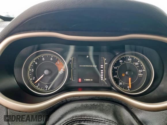 ✅ 2017 Jeep Cherokee Latitude • VIN: 1C4PJMCS9HW636473 • Lot: 70962925. Wystawiony na Copart z przebiegiem 119 955 mil. Bezpłatny archiwum sprzedaży aukcyjnych z USA i szczegółowy raport historii pojazdu na DreamBid. Zdjęcie 9.