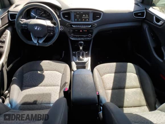 2019 Hyundai Ioniq Blue с VIN KMHC65LC1KU166517, выставлен на аукционе Copart как лот 67802284 с пробегом 150 620 миль миль и Списание • Salvage title. История ставок и продаж доступна на DreamBid. Изображение 8.