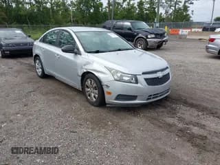 ✅ 2013 Chevrolet Cruze LS • VIN: 1G1PA5SH3D7281857 • Lot: 43363511. Listed on IAAI with 138,075 mi. Free auction sales archive from the USA and detailed vehicle history report at DreamBid. Image 1.