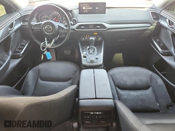 ✅ 2022 Mazda CX-9 Sport • VIN: JM3TCBBY9N0606317 • Лот: 66831945. Опубликован ранее на Copart с пробегом 60 011 миль. Бесплатный доступ к архиву аукционных продаж из США и подробный отчёт об истории автомобиля на DreamBid. Изображение 8.