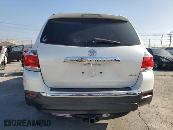 ✅ 2011 Toyota Highlander Limited • VIN: 5TDDK3EH8BS080692 • Лот: 90750605. Опубликован ранее на Copart с пробегом 147 430 миль. Бесплатный доступ к архиву аукционных продаж из США и подробный отчёт об истории автомобиля на DreamBid. Изображение 6.
