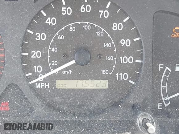 ✅ 2000 Chevrolet Prizm • VIN: 1Y1SK5280YZ426387 • Lot: 42804574. Listed on IAAI with 175,523 mi. Free auction sales archive from the USA and detailed vehicle history report at DreamBid. Image 15.