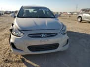 ✅ 2017 Hyundai Accent SE • VIN: KMHCT4AE1HU262633 • Lot: 86782405. Wystawiony na Copart z przebiegiem 117 128 mil. Bezpłatny archiwum sprzedaży aukcyjnych z USA i szczegółowy raport historii pojazdu na DreamBid. Zdjęcie 5.