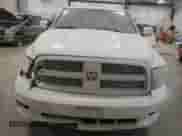 2010 Dodge 1500 Laramie z VIN 1D7RV1GT1AS240751, wystawiony jako Copart lot #82899144 z przebiegiem 217 260 mil mil oraz Nie do naprawy • Non repairable. Historia ofert i sprzedaży dostępna na DreamBid. Obrazek 5.