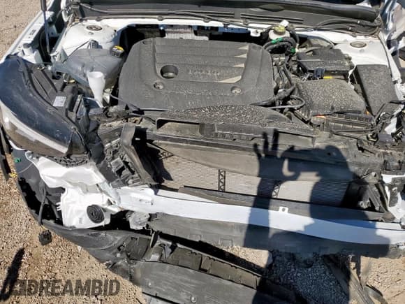 ✅ 2025 Volvo XC40 Plus Bright Theme • VIN: YV4L12UE8S2595275 • Lot: 91370835. Listed on Copart with 14,773 mi. Free auction sales archive from the USA and detailed vehicle history report at DreamBid. Image 12.