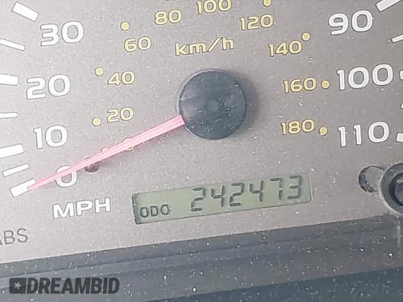 ✅ 2003 Toyota Sequoia SR5 • VIN: 5TDZT34A03S178950 • Lot: 42603901. Wystawiony na IAAI z przebiegiem 242 473 mil. Bezpłatny archiwum sprzedaży aukcyjnych z USA i szczegółowy raport historii pojazdu na DreamBid. Zdjęcie 16.