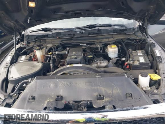 ✅ 2017 Ram 2500 SLT • VIN: 3C6UR5DL9HG561899 • Lot: 42071797. Wystawiony na IAAI z przebiegiem 134 808 mil. Bezpłatny archiwum sprzedaży aukcyjnych z USA i szczegółowy raport historii pojazdu na DreamBid. Zdjęcie 10.