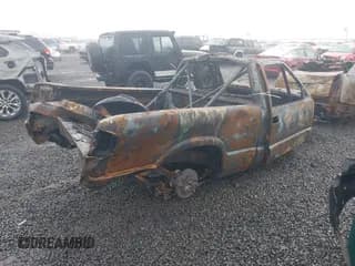 ✅ 2001 Chevrolet S-10 • VIN: 1GCCS14551K158911 • Лот: 40947028. Опубликован ранее на IAAI с пробегом Не указан. Бесплатный доступ к архиву аукционных продаж из США и подробный отчёт об истории автомобиля на DreamBid. Изображение 4.