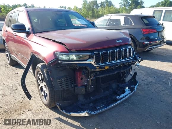 ✅ 2023 Jeep Grand Cherokee Limited • VIN: 1C4RJKBG6P8852746 • Lot: 42572515. Listed on IAAI with 52,503 mi. Free auction sales archive from the USA and detailed vehicle history report at DreamBid. Image 6.