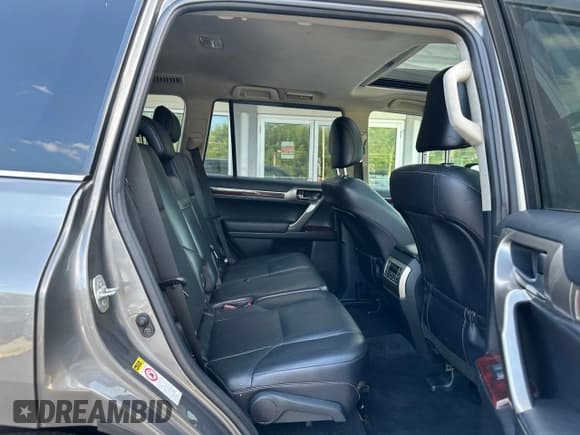 ✅ 2011 Lexus GX 460 • VIN: JTJBM7FXXB5026960 • Lot: 65468685. Wystawiony na Copart z przebiegiem 132 009 mil. Bezpłatny archiwum sprzedaży aukcyjnych z USA i szczegółowy raport historii pojazdu na DreamBid. Zdjęcie 6.