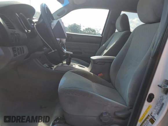 ✅ 2011 Toyota Tacoma PreRunner • VIN: 5TFJU4GN5BX011569 • Lot: 65352115. Listed on Copart with 157,729 mi. Free auction sales archive from the USA and detailed vehicle history report at DreamBid. Image 7.