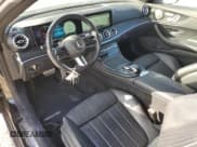 ✅ 2022 Mercedes-Benz E 450 • VIN: W1K1K5JB6NF186973 • Лот: 41450315. Опубликован ранее на Copart с пробегом 32 809 миль. Бесплатный доступ к архиву аукционных продаж из США и подробный отчёт об истории автомобиля на DreamBid. Изображение 8.