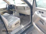 ✅ 2001 GMC Yukon XL SLT • VIN: 1GKEC16T41J289503 • Лот: 42495456. Опубликован ранее на IAAI с пробегом 352 649 миль. Бесплатный доступ к архиву аукционных продаж из США и подробный отчёт об истории автомобиля на DreamBid. Изображение 5.