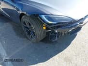 ✅ 2022 Tesla Model S • VIN: 5YJSA1E59NF477454 • Lot: 43486190. Wystawiony na IAAI z przebiegiem 22 594 mil. Bezpłatny archiwum sprzedaży aukcyjnych z USA i szczegółowy raport historii pojazdu na DreamBid. Zdjęcie 20.