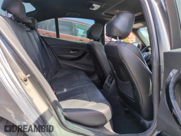 ✅ 2013 BMW 3 Series 328i xDrive • VIN: WBA3B5C51DF597557 • Лот: 62003775. Опубликован ранее на Copart с пробегом Не указан. Бесплатный доступ к архиву аукционных продаж из США и подробный отчёт об истории автомобиля на DreamBid. Изображение 10.