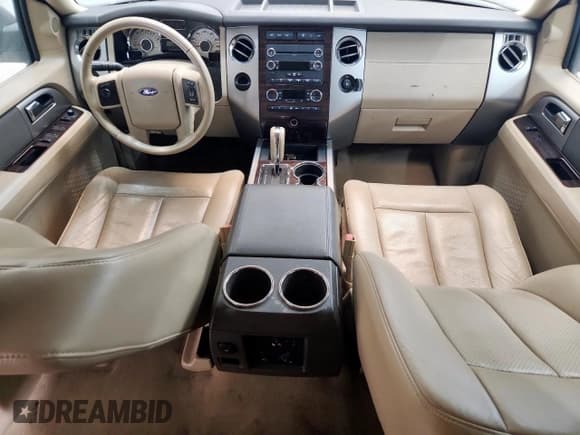 ✅ 2013 Ford Expedition XLT • VIN: 1FMJU1H53DEF63725 • Lot: 57853935. Listed on Copart with 179,523 mi. Free auction sales archive from the USA and detailed vehicle history report at DreamBid. Image 8.