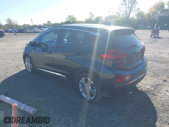 ✅ 2020 Chevrolet Bolt EV LT • VIN: 1G1FY6S09L4119822 • Lot: 43481763. Wystawiony na IAAI z przebiegiem 47 408 mil. Bezpłatny archiwum sprzedaży aukcyjnych z USA i szczegółowy raport historii pojazdu na DreamBid. Zdjęcie 3.