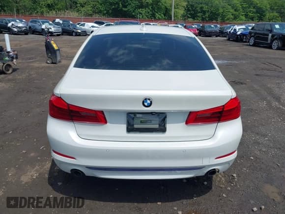 ✅ 2019 BMW 5 Series 530i xDrive • VIN: WBAJA7C55KWW00365 • Lot: 42357786. Listed on IAAI with 91,195 mi. Free auction sales archive from the USA and detailed vehicle history report at DreamBid. Image 15.