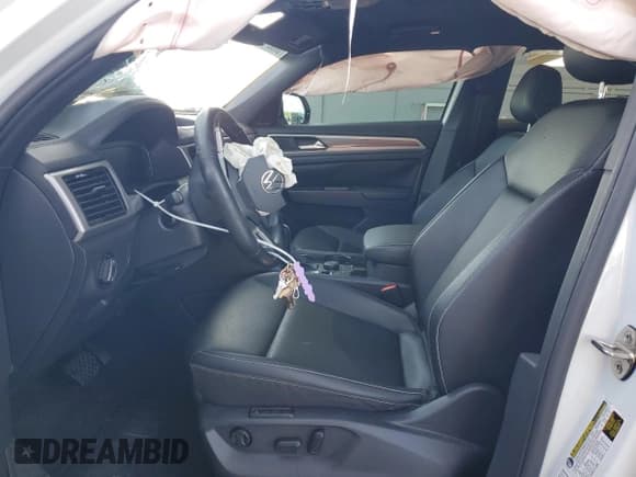 ✅ 2020 Volkswagen Atlas SEL • VIN: 1V2MC2CA9LC206458 • Lot: 70562725. Listed on Copart with Not provided. Free auction sales archive from the USA and detailed vehicle history report at DreamBid. Image 7.