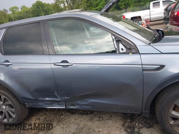 ✅ 2020 Land Rover Discovery Sport S • VIN: SALCJ2FX9LH843669 • Lot: 42264547. Wystawiony na IAAI z przebiegiem 46 342 mil. Bezpłatny archiwum sprzedaży aukcyjnych z USA i szczegółowy raport historii pojazdu na DreamBid. Zdjęcie 14.