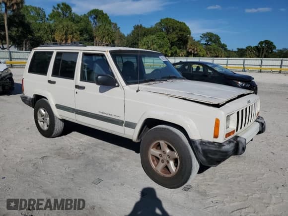 ✅ 2001 Jeep Cherokee Sport • VIN: 1J4FT48S21L515851 • Lot: 89820025. Wystawiony na Copart z przebiegiem 208 750 mil. Bezpłatny archiwum sprzedaży aukcyjnych z USA i szczegółowy raport historii pojazdu na DreamBid. Zdjęcie 4.