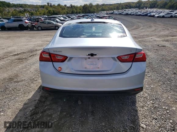 ✅ 2018 Chevrolet Malibu LT • VIN: 1G1ZD5ST4JF106460 • Lot: 81982285. Listed on Copart with 48,552 mi. Free auction sales archive from the USA and detailed vehicle history report at DreamBid. Image 6.