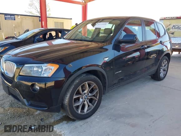 ✅ 2014 BMW X3 xDrive35i • VIN: 5UXWX7C55EL984112 • Lot: 43713554. Listed on IAAI with 84,667 mi. Free auction sales archive from the USA and detailed vehicle history report at DreamBid. Image 17.