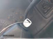 ✅ 2003 Chevrolet Silverado 1500 LS • VIN: 1GCEC19V53E287537 • Лот: 43554961. Опубликован ранее на IAAI с пробегом 315 976 миль. Бесплатный доступ к архиву аукционных продаж из США и подробный отчёт об истории автомобиля на DreamBid. Изображение 11.