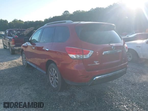 ✅ 2016 Nissan Pathfinder SL • VIN: 5N1AR2MM6GC605082 • Lot: 43088647. Wystawiony na IAAI z przebiegiem 198 060 mil. Bezpłatny archiwum sprzedaży aukcyjnych z USA i szczegółowy raport historii pojazdu na DreamBid. Zdjęcie 3.