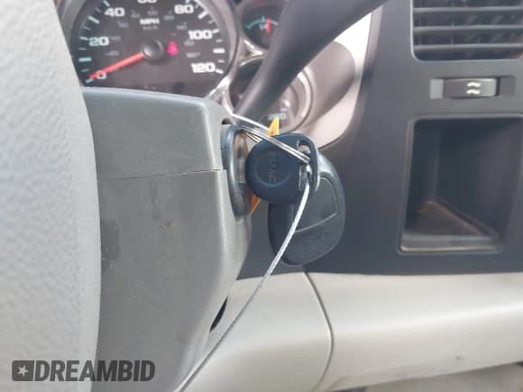 ✅ 2011 GMC Sierra 1500 SLE • VIN: 3GTP1VE01BG177608 • Lot: 43384343. Wystawiony na IAAI z przebiegiem 306 861 mil. Bezpłatny archiwum sprzedaży aukcyjnych z USA i szczegółowy raport historii pojazdu na DreamBid. Zdjęcie 11.