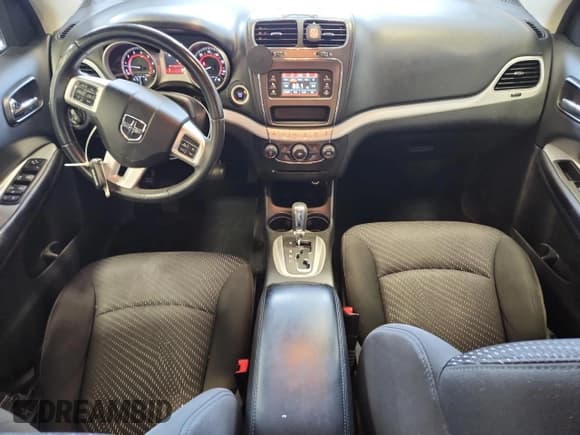 ✅ 2015 Dodge Journey SXT • VIN: 3C4PDDBG3FT676071 • Lot: 86784075. Wystawiony na Copart z przebiegiem 177 321 mil. Bezpłatny archiwum sprzedaży aukcyjnych z USA i szczegółowy raport historii pojazdu na DreamBid. Zdjęcie 8.