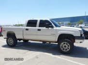 ✅ 2005 Chevrolet Silverado 2500HD LS • VIN: 1GCHK23U35F803784 • Lot: 42185294. Wystawiony na IAAI z przebiegiem 205 539 mil. Bezpłatny archiwum sprzedaży aukcyjnych z USA i szczegółowy raport historii pojazdu na DreamBid. Zdjęcie 13.