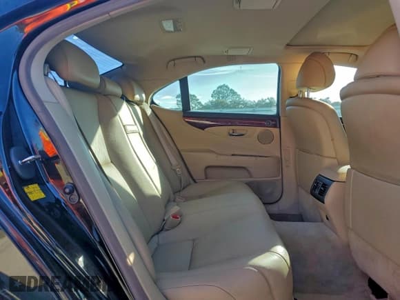 ✅ 2007 Lexus LS 460 • VIN: JTHBL46F075043901 • Lot: 94566755. Listed on Copart with 244,623 mi. Free auction sales archive from the USA and detailed vehicle history report at DreamBid. Image 10.