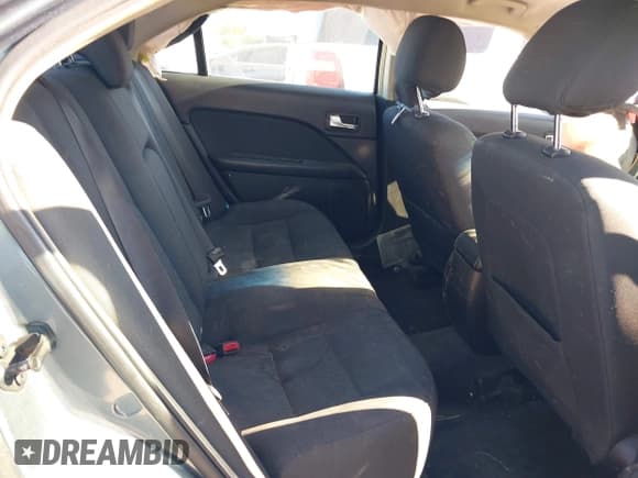 ✅ 2012 Ford Fusion SE • VIN: 3FAHP0HG3CR312324 • Lot: 43588313. Listed on IAAI with Not provided. Free auction sales archive from the USA and detailed vehicle history report at DreamBid. Image 8.