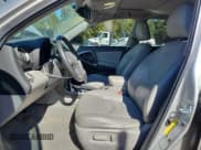 ✅ 2012 Toyota RAV4 Limited • VIN: 2T3DK4DV7CW068160 • Lot: 86997795. Wystawiony na Copart z przebiegiem 180 097 mil. Bezpłatny archiwum sprzedaży aukcyjnych z USA i szczegółowy raport historii pojazdu na DreamBid. Zdjęcie 7.