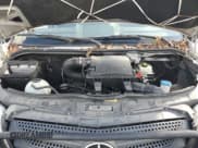 ✅ 2015 Mercedes-Benz Sprinter Passenger • VIN: WDZPE7CC0F5994594 • Lot: 74563654. Wystawiony na Copart z przebiegiem 187 823 mil. Bezpłatny archiwum sprzedaży aukcyjnych z USA i szczegółowy raport historii pojazdu na DreamBid. Zdjęcie 13.