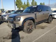 ✅ 2021 Land Rover Defender X • VIN: SALEX7RU8M2042175 • Lot: 82430905. Wystawiony na Copart z przebiegiem 69 287 mil. Bezpłatny archiwum sprzedaży aukcyjnych z USA i szczegółowy raport historii pojazdu na DreamBid. Zdjęcie 1.