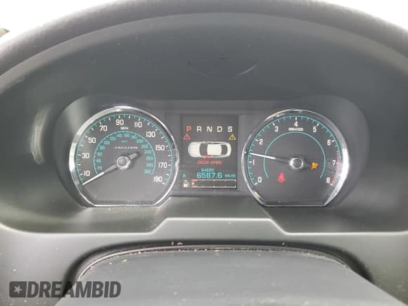 ✅ 2014 Jaguar XF SC • VIN: SAJWA0EX3E8U17748 • Лот: 52010435. Опубликован ранее на Copart с пробегом 84 685 миль. Бесплатный доступ к архиву аукционных продаж из США и подробный отчёт об истории автомобиля на DreamBid. Изображение 9.