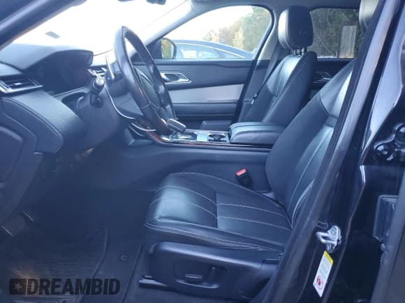 ✅ 2018 Land Rover Range Rover Velar R-Dynamic SE • VIN: SALYL2RV0JA765217 • Лот: 87026435. Опубликован ранее на Copart с пробегом 106 234 миль. Бесплатный доступ к архиву аукционных продаж из США и подробный отчёт об истории автомобиля на DreamBid. Изображение 7.