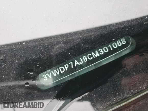 ✅ 2012 Volkswagen Jetta SE • VIN: 3VWDP7AJ9CM301068 • Lot: 85521115. Wystawiony na Copart z przebiegiem 185 594 mil. Bezpłatny archiwum sprzedaży aukcyjnych z USA i szczegółowy raport historii pojazdu na DreamBid. Zdjęcie 12.