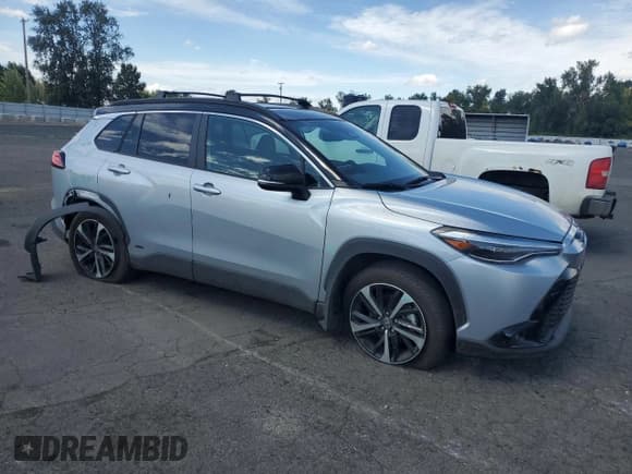 ✅ 2023 Toyota Corolla Cross Hybrid S • VIN: 7MUFBABG8PV001737 • Lot: 68686625. Listed on Copart with 32,562 mi. Free auction sales archive from the USA and detailed vehicle history report at DreamBid. Image 4.