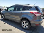 ✅ 2014 Ford Escape SE • VIN: 1FMCU0GX0EUD38384 • Lot: 63342715. Wystawiony na Copart z przebiegiem 121 319 mil. Bezpłatny archiwum sprzedaży aukcyjnych z USA i szczegółowy raport historii pojazdu na DreamBid. Zdjęcie 2.