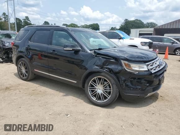 ✅ 2018 Ford Explorer XLT • VIN: 1FM5K7D80JGA23680 • Lot: 58907615. Wystawiony na Copart z przebiegiem 52 719 mil. Bezpłatny archiwum sprzedaży aukcyjnych z USA i szczegółowy raport historii pojazdu na DreamBid. Zdjęcie 4.