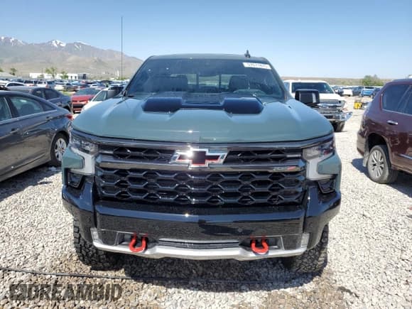 ✅ 2025 Chevrolet Silverado 1500 ZR2 • VIN: 3GCUKHELXSG284846 • Лот: 57671875. Опубликован ранее на Copart с пробегом 1 122 миль. Бесплатный доступ к архиву аукционных продаж из США и подробный отчёт об истории автомобиля на DreamBid. Изображение 5.