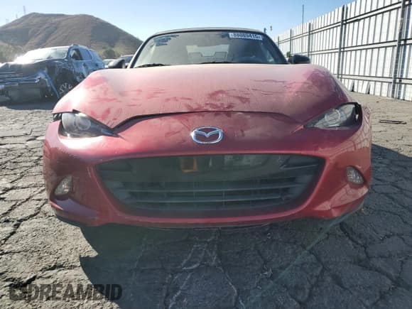 ✅ 2017 Mazda MX-5 Miata Sport • VIN: JM1NDAB78H0124135 • Лот: 88089415. Опубликован ранее на Copart с пробегом 145 338 миль. Бесплатный доступ к архиву аукционных продаж из США и подробный отчёт об истории автомобиля на DreamBid. Изображение 5.