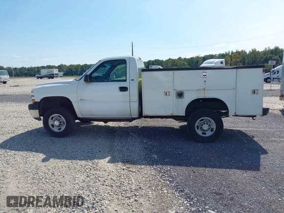 ✅ 2002 Chevrolet Silverado 2500HD • VIN: 1GBHK24U52E129724 • Lot: 43102128. Wystawiony na IAAI z przebiegiem 113 016 mil. Bezpłatny archiwum sprzedaży aukcyjnych z USA i szczegółowy raport historii pojazdu na DreamBid. Zdjęcie 14.