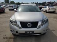 ✅ 2015 Nissan Pathfinder SV • VIN: 5N1AR2MN9FC711565 • Lot: 81233495. Wystawiony na Copart z przebiegiem Nie podano. Bezpłatny archiwum sprzedaży aukcyjnych z USA i szczegółowy raport historii pojazdu na DreamBid. Zdjęcie 5.