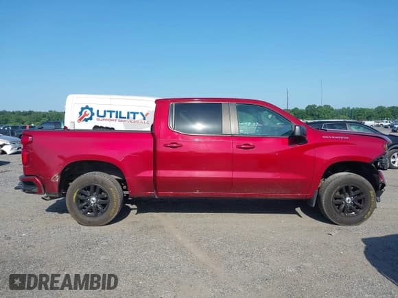 ✅ 2019 Chevrolet Silverado 1500 RST • VIN: 1GCUYEED4KZ113855 • Lot: 42568253. Wystawiony na IAAI z przebiegiem 173 168 mil. Bezpłatny archiwum sprzedaży aukcyjnych z USA i szczegółowy raport historii pojazdu na DreamBid. Zdjęcie 14.