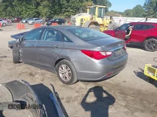 ✅ 2011 Hyundai Sonata GLS • VIN: 5NPEB4AC4BH078268 • Lot: 43350040. Wystawiony na IAAI z przebiegiem 212 708 mil. Bezpłatny archiwum sprzedaży aukcyjnych z USA i szczegółowy raport historii pojazdu na DreamBid. Zdjęcie 3.