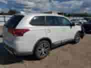 2017 Mitsubishi Outlander SE with VIN JA4AD3A33HZ067048, listed as a Copart auction lot 84731385 with 135,427 mi miles and Salvage title. Bid and sale history available at DreamBid. Image 3.